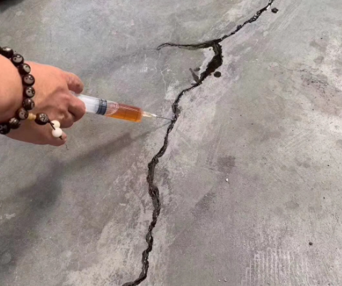 雨山混凝土裂缝修补技术详解​